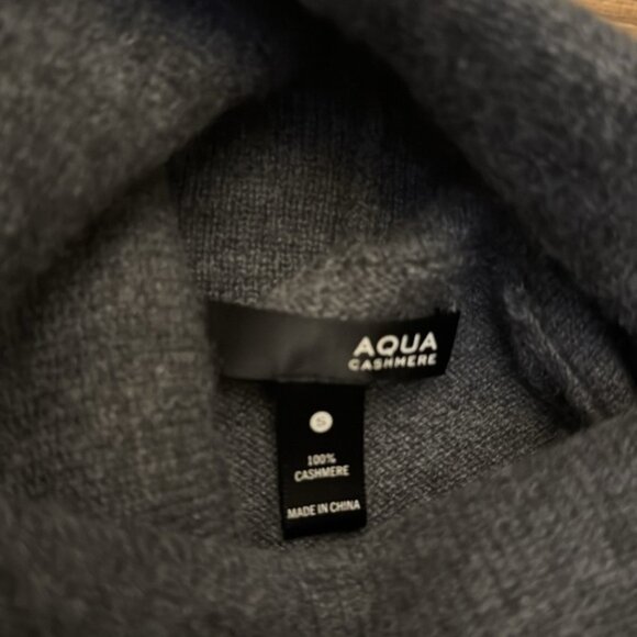 gray cashmere turtleneck sweater - Picture 2 of 3